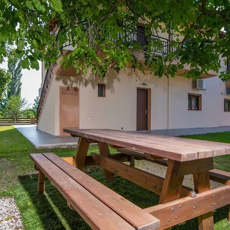 Apartment Luxury Marianna Neos Marmaras