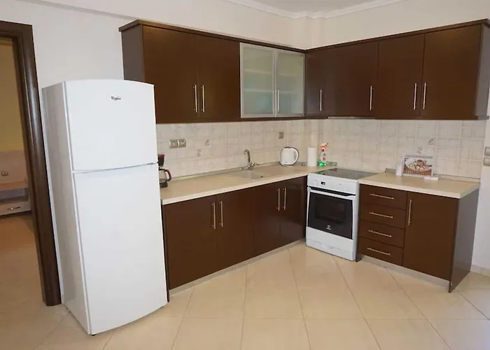 Luxury Marianna Neos Marmaras