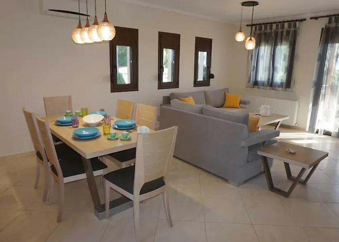 Luxury Marianna Neos Marmaras