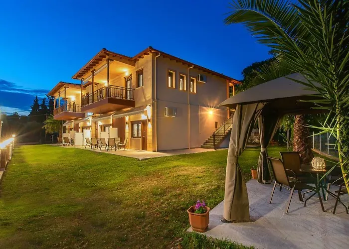 Luxury Marianna Neos Marmaras