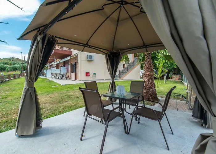 Luxury Marianna Neos Marmaras