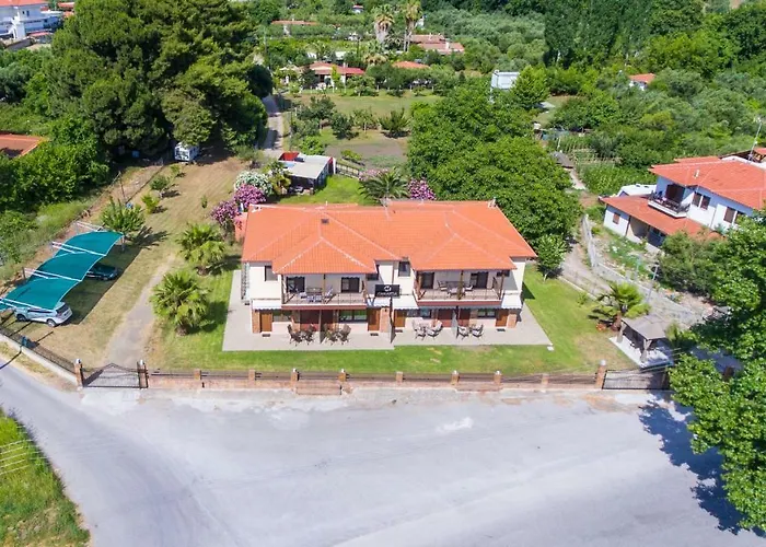 Luxury Marianna Neos Marmaras